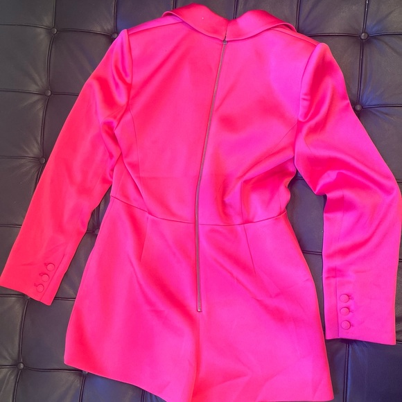 Alice + Olivia Pink Satin Tuxedo Mini Romper - Picture 6 of 6